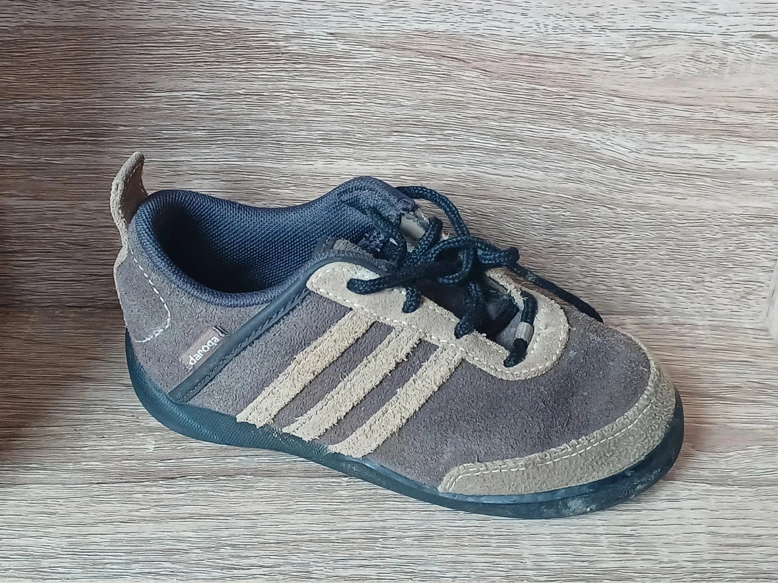 Basket Adidas pointure 26